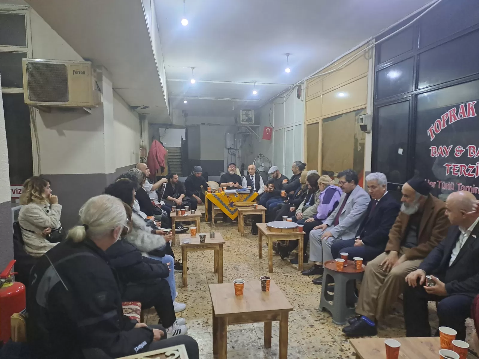 ANDOLUNUN MUHABBET VE DOST ATEŞİ ÜSKüDAR DA YANKILANIYOR..